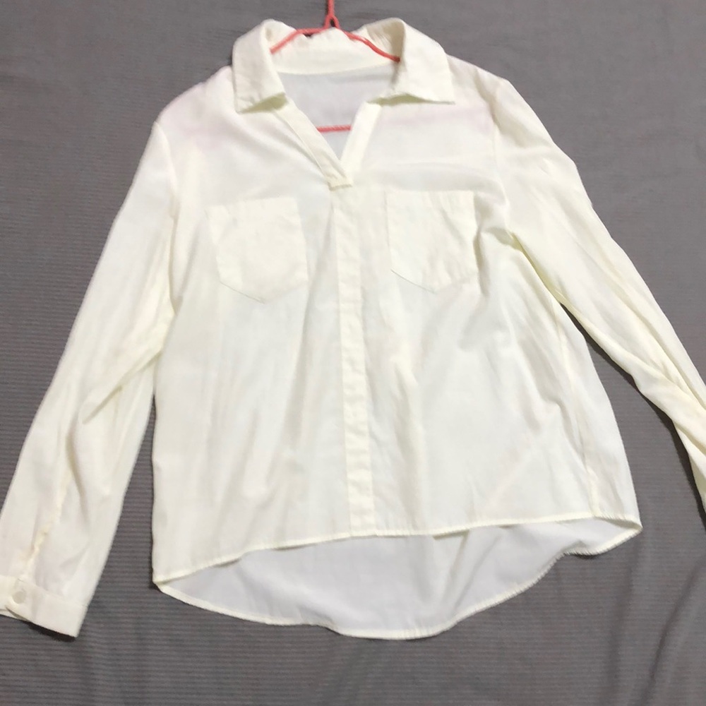 Men's white long-sleeved T-shirt